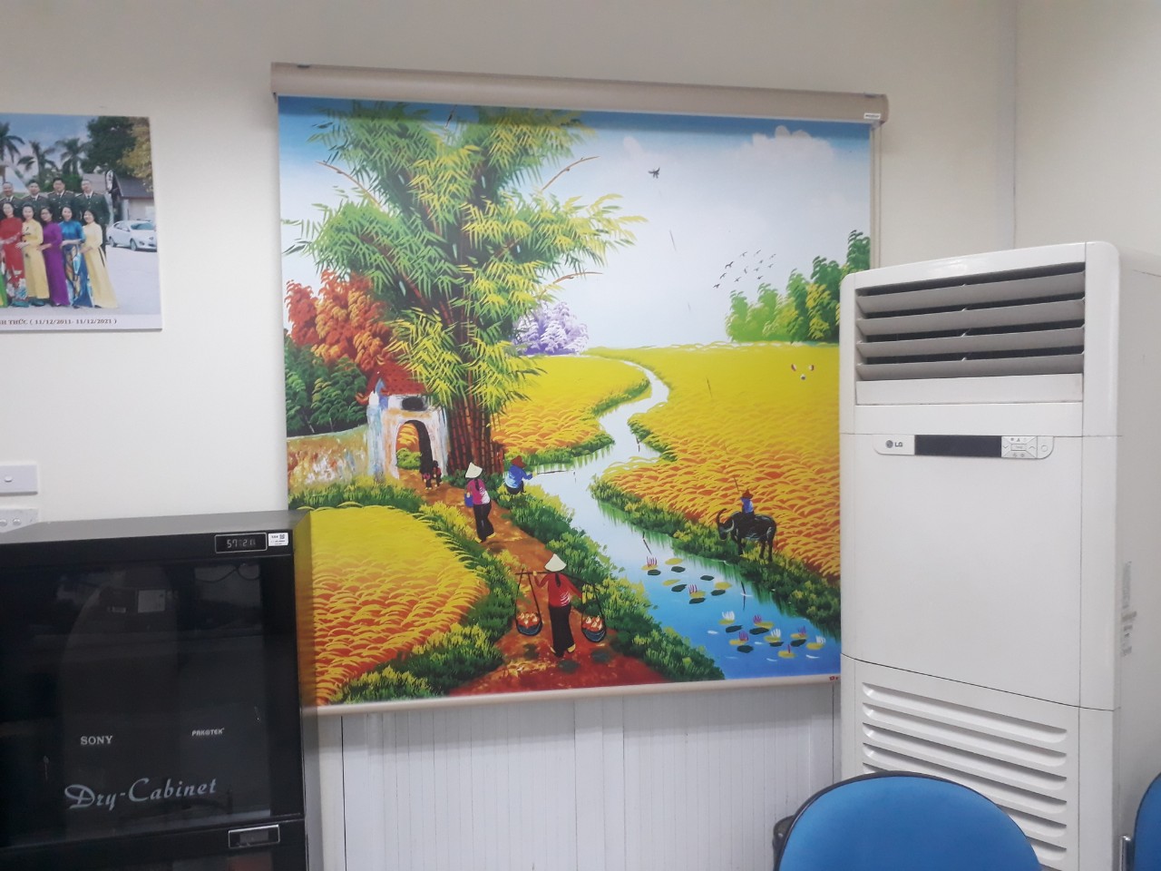 Bộ rèm cửa in tranh phong cảnh lắp ở Hoàng hoa thám, ba đình