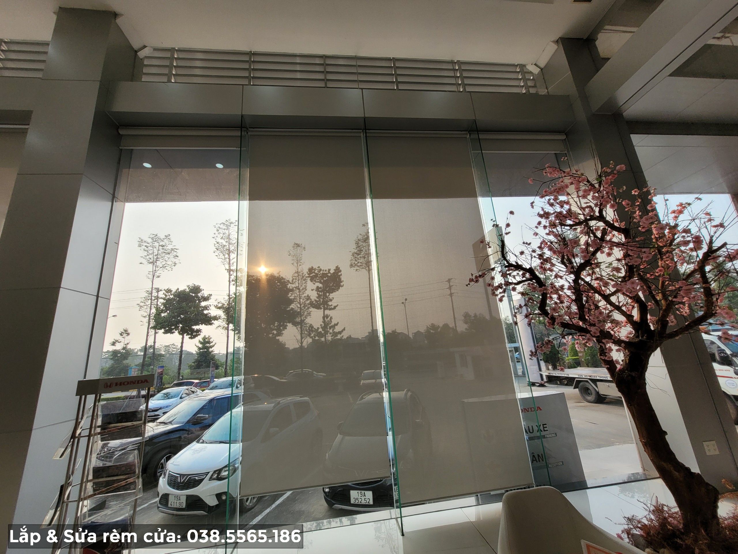Sửa rèm cuốn bị tuột dây, kẹt không kéo được ở Tam Nông