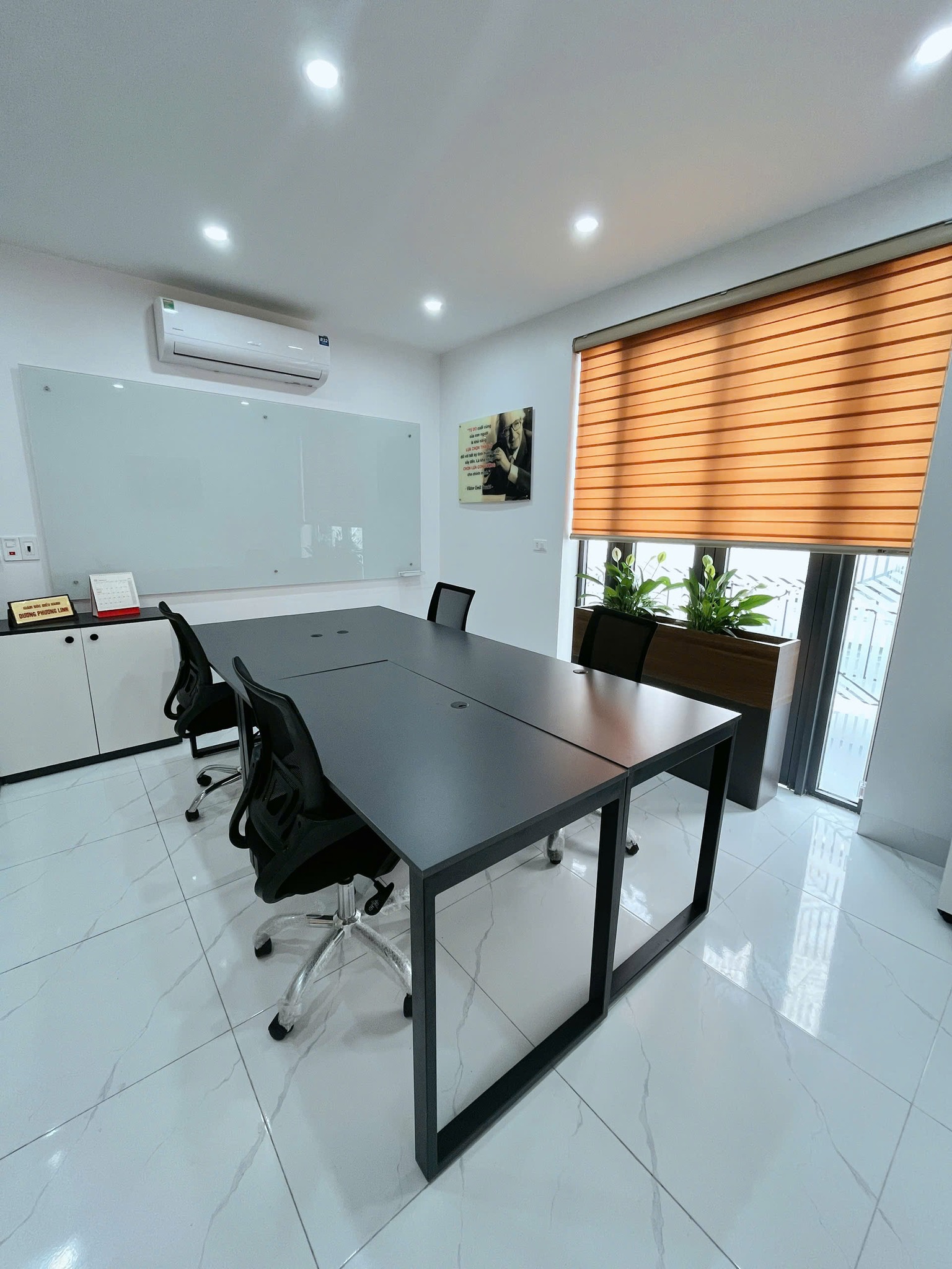 Thi Công Rèm Cầu Vồng Văn Phòng Tại Khu 11 – Lập Thạch