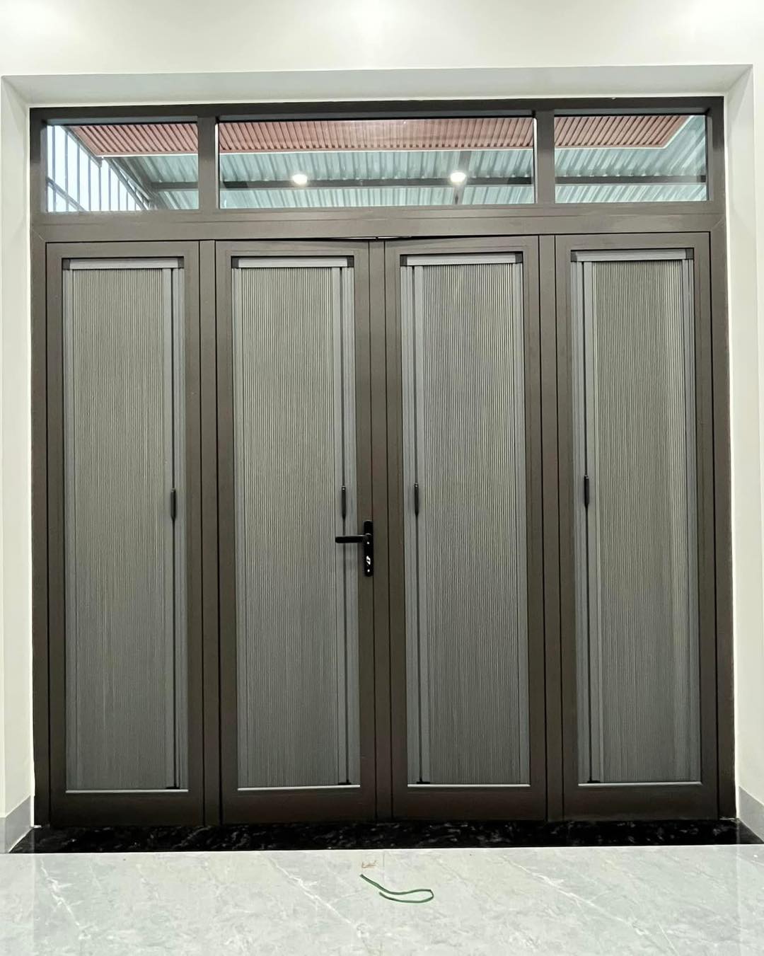 Rèm trên cửa kính – Lắp đặt sửa chữa tận nơi 24/7